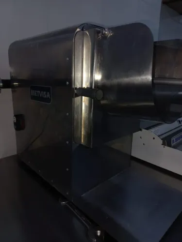 Ralador e Picador + Desfiador de Alimentos - da marca METVISA - em Inox