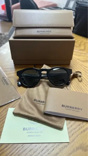 Óculos de Sol Burberry