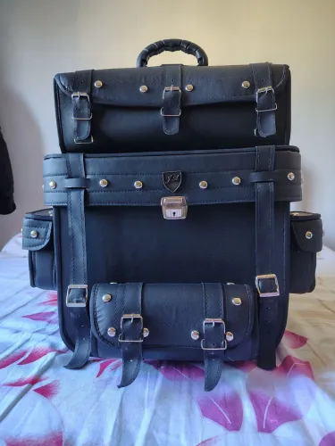 Vendo bag de couro para motos custom nunca usado