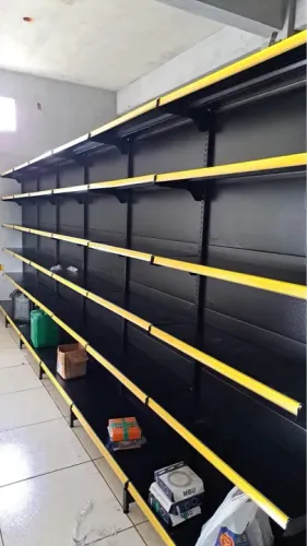 06 metros gôndolas de parede preta com 5 Pratileira 40/30