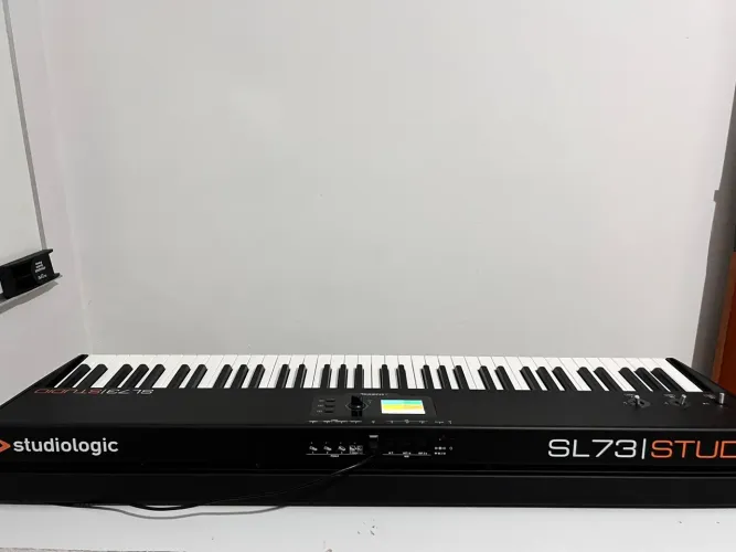 STUDIOLOGIC SL73 