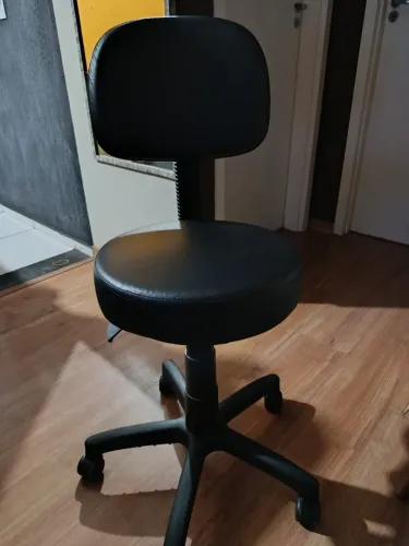 MOCHO ESTÉTICA COM ENCOSTO GIRATÓRIO