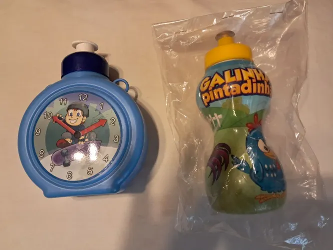 Garrafa  Relógio e Galinha Pintadinha