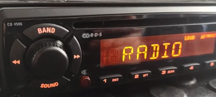 CD-Player automotivo VDO Dayton CD-4506