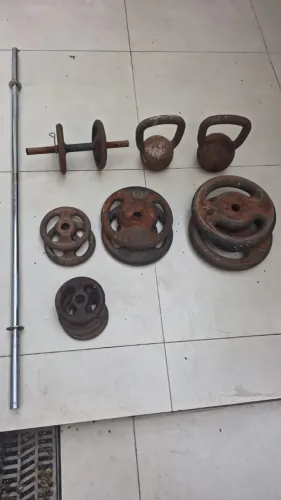 Barra maciça, Anilhas e Kettlebell