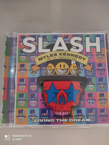 CD SLASH 