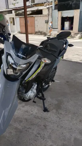 Bros repasse no precinho 2025 ABS em cor cinza