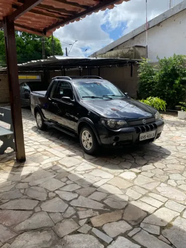 Strada Adventure 1.8 Flex 2005 apenas 950km