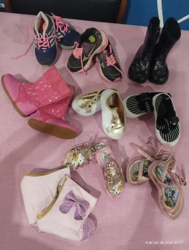 Lote com 10pares de calça 21/ a23