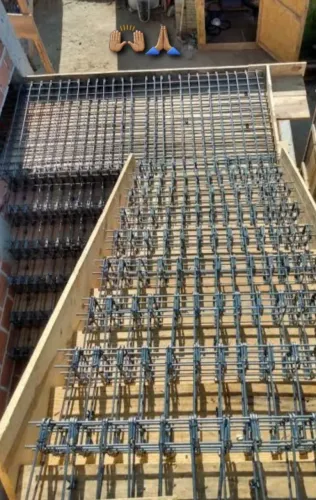 Armador de ferragens 