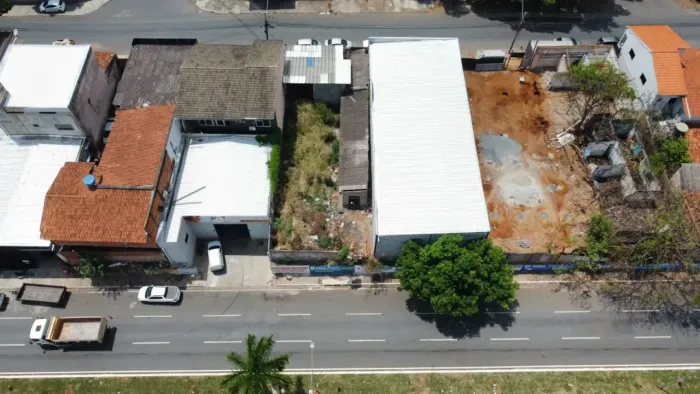 Imóvel para venda tem 350 metros quadrados em Esplanada do Anicuns - Goiânia - GO