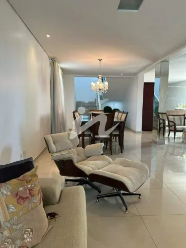 Cobertura Residencial à venda em Uberlândia (Vigilato Pereira) | 4 quartos, 2 suítes e 3 v