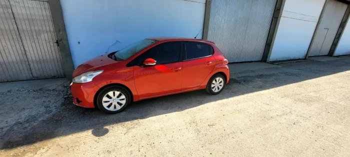 Peugeot 208 Active/active Pack 1.5 Flex 8V 5P 2014