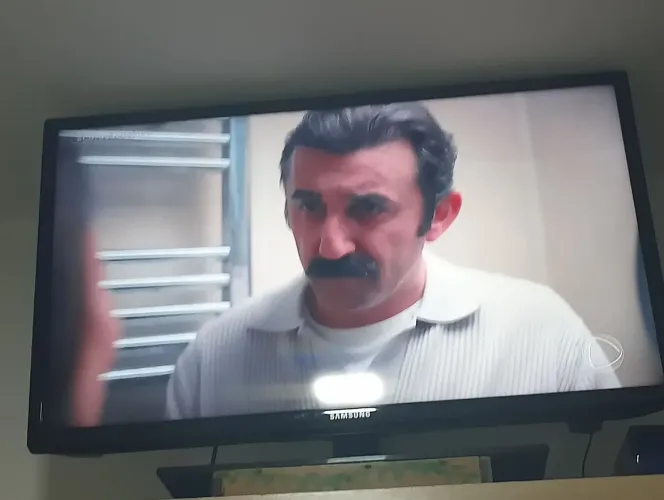 tv 32