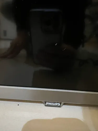 TV PHILLIPS 50 POLEGADAS COM DEFEITO NA TELA SEM NENHUM QUEBRADO EM ÓTIMO ESTADO 