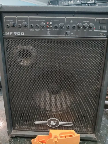 Caixas som amplificadores