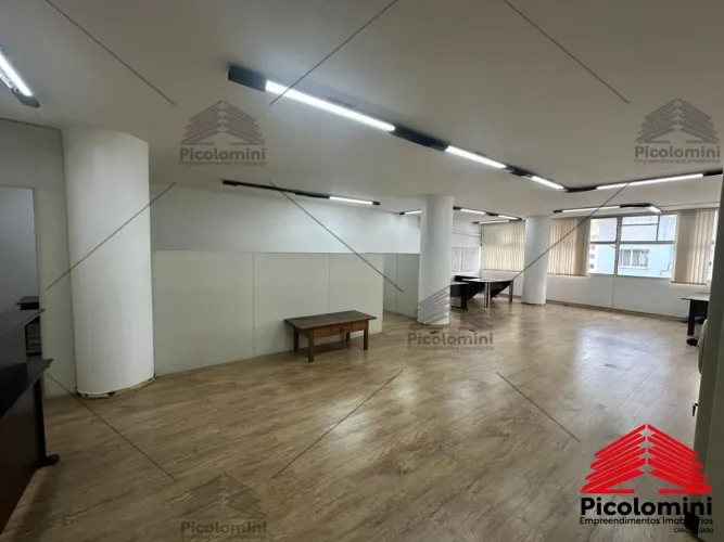 Excelente oportunidade de locação de sala comercial de 170m² no Centro de São Paulo-SP! Co