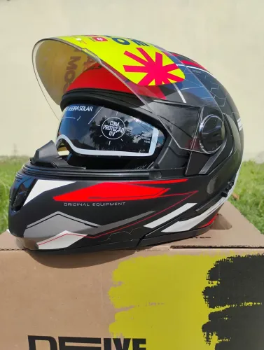 Capacete peels articulado com óculos interno novo 