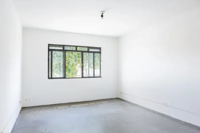 Sobreloja na Avenida Professor José Maria Alkmin, 564 - Sala 2 56 m²
