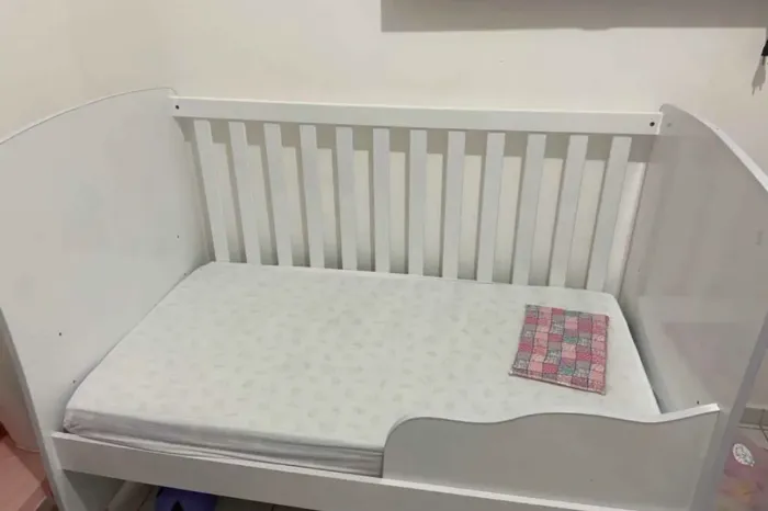 Vendo berço que vira cama