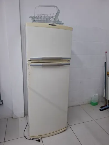 VENDO GELADEIRA BRASTEMP