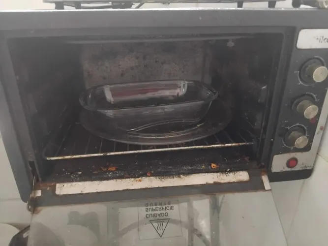 Forno marca philco $450 tem um chorinho wats *