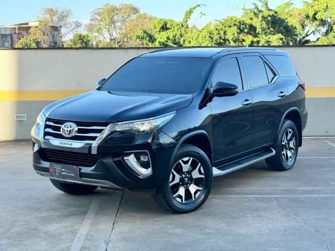 Toyota Hilux SW4 SRX Diamo. 4X4 2.8 TB DIE AUT 2019