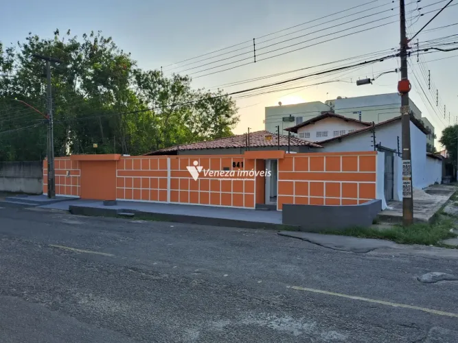 Casa no São Cristóvão a venda