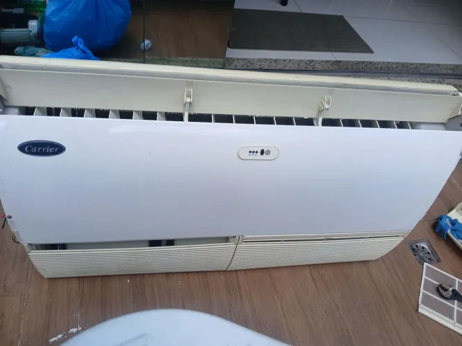 Ar-condicionado piso teto 36000btus 220v bi fase