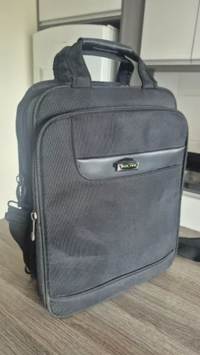 Mochila Notebook preta em lona