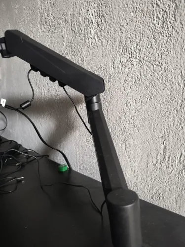 braço articulado para monitor