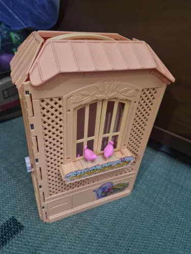 Casinha antiga da Barbie - linda - usada ( no estado)