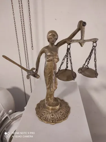 Deusa da justiça,metal maciço: