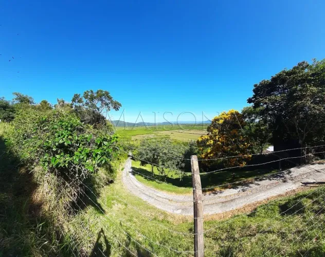 Sítio com 12.100m2 com casa 3 quartos (ste), Vargem Pequena, Florianópolis, SC.