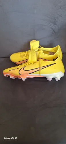Chuteira Nike Air Zoom Mercurial