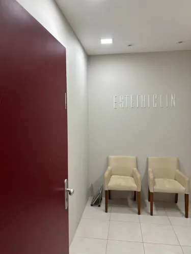 Sala na entrada do PitubaVille