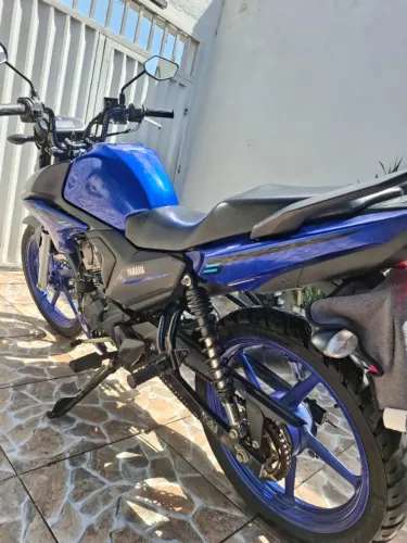 Moto Yamaha Factor DX 2025