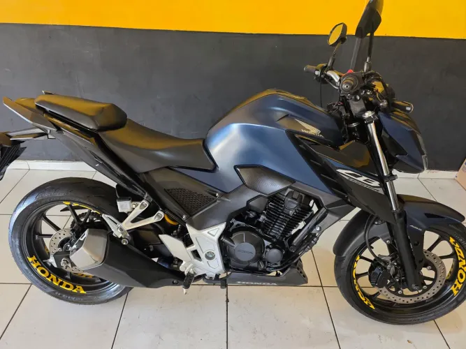 HONDA CB 300F TWISTER ABS FLEX, 2025.