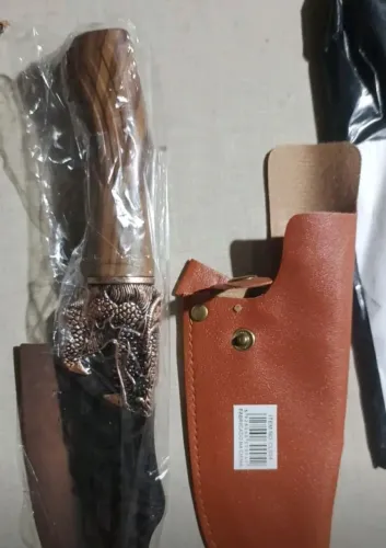 Faca Artesanal de pesca, churrasco e utensílio doméstico