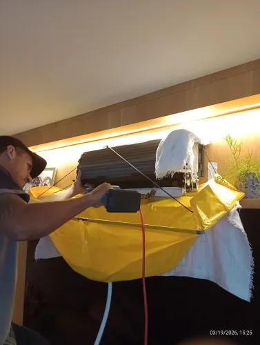Limpeza de ar condicionado