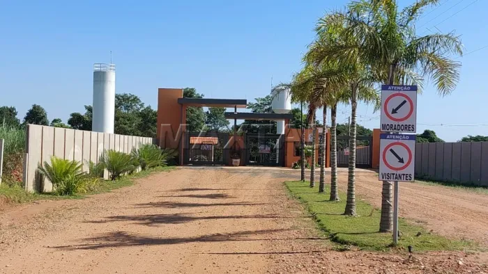 Chácara à Venda em Condomínio na Cidade de Brodowski com 3.000 m² Casa, Chalés área Gourme
