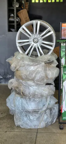 Rodas "17" furacão 5x112
