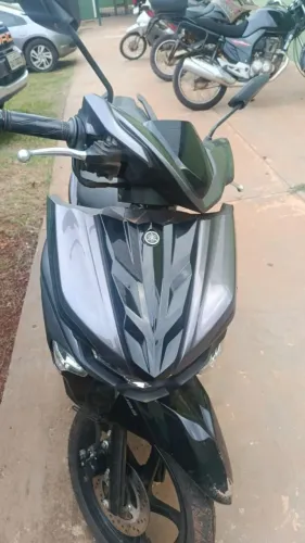 Yamaha Neo - Estado de Zero, Única Dona