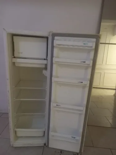 Geladeira consul.