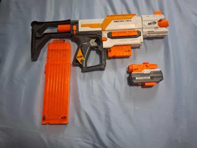 Nerf MKII Recon + magazine extra + mira