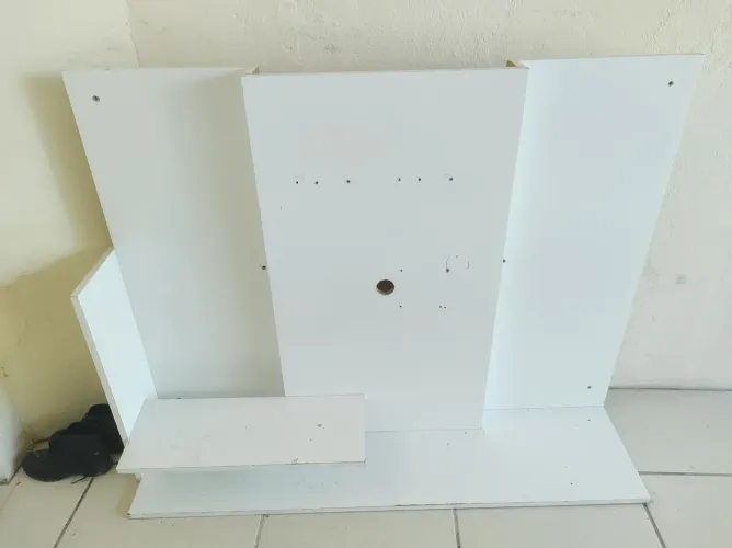 Painel em MDF pra vender logo