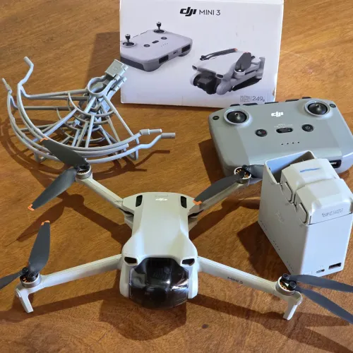 ?DJI Mini 3 + Bateria Plus + Protetores