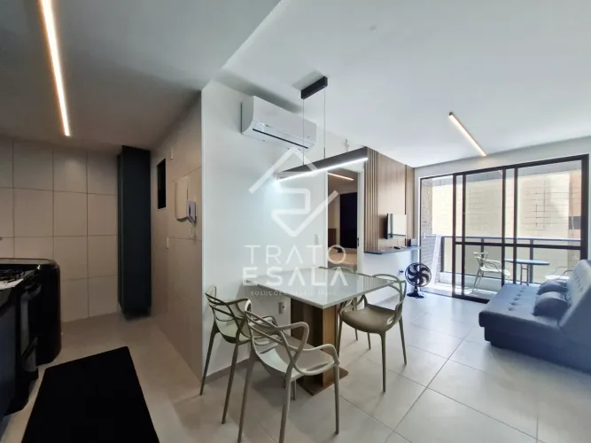 Quarto e sala, 1 quadra da orla da Ponta Verde, área de lazer completa