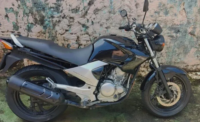 FAZER 250