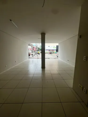 Aluga-se Loja + Casa Comercial - Praia das Gaivotas, Vila Velha/ES, 225m²
